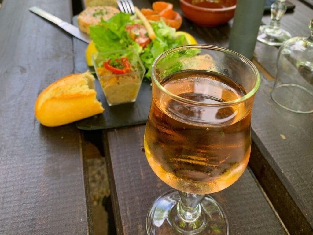 Le Bourgueil, c'est aussi de bons rosés fruités avec sa salade de l'été