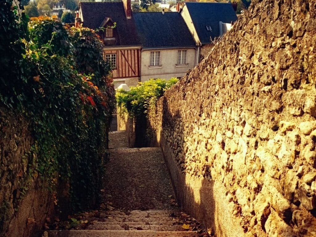 Ruelle escarpée à Amboise