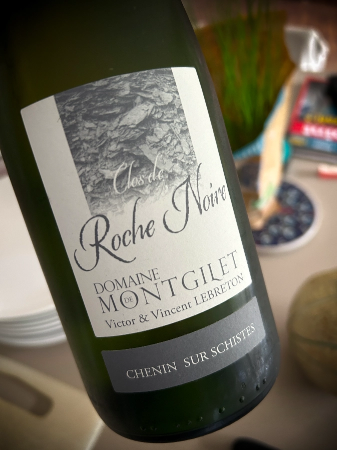Quand le schiste fait chanter le chenin : l’accord parfait de Montgilet